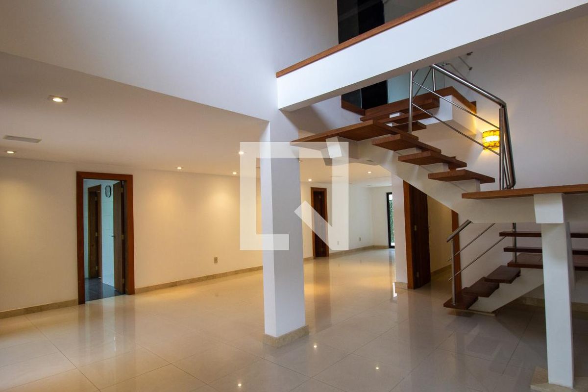 Casa, 4 quartos, 350 m² - Foto 4