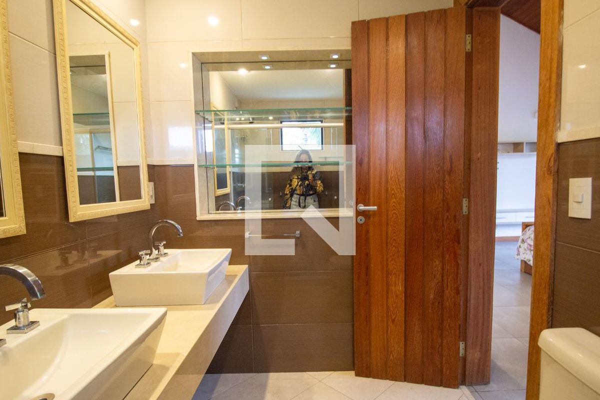 Casa, 4 quartos, 350 m² - Foto 50