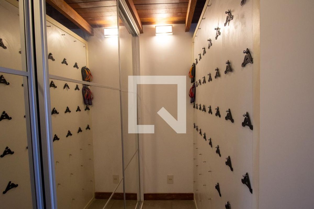 Casa, 4 quartos, 350 m² - Foto 68