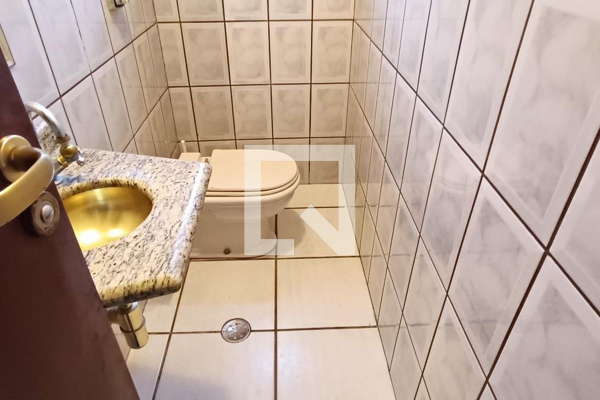 Casa, 3 quartos, 220 m² - Foto 98