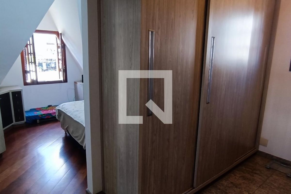 Casa, 3 quartos, 220 m² - Foto 56
