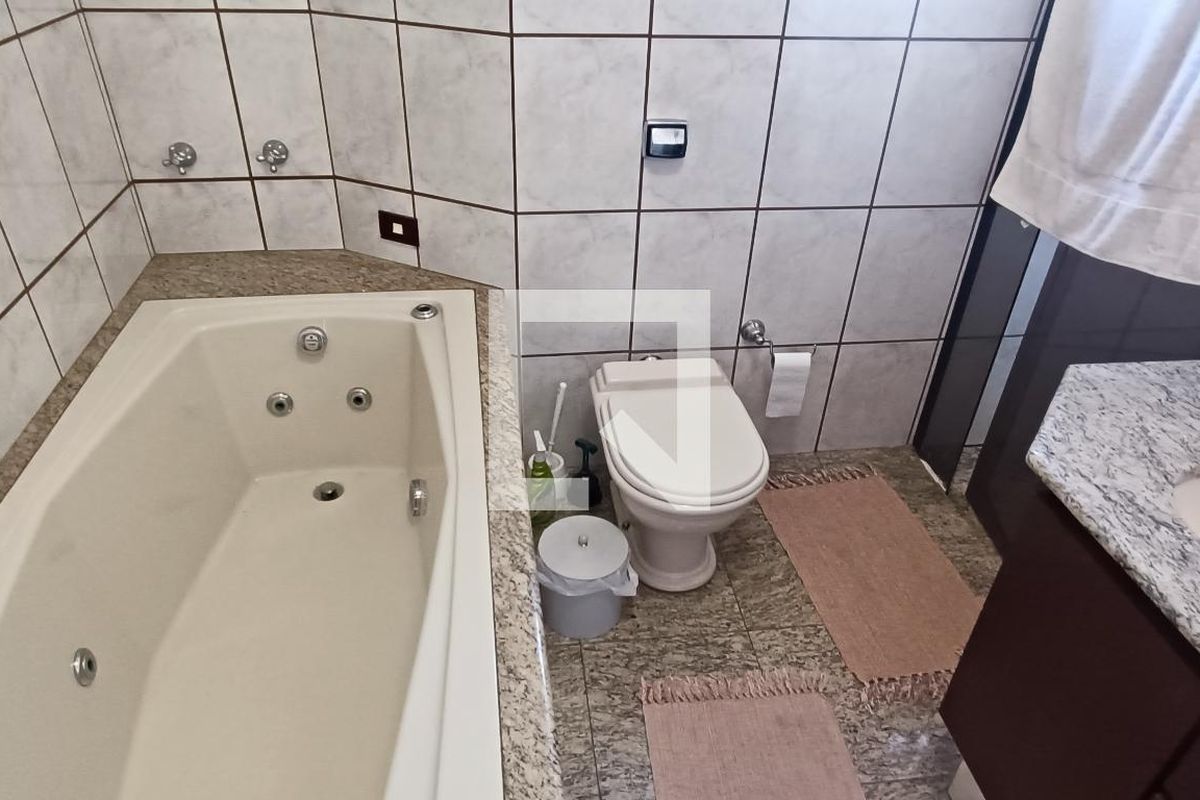 Casa, 3 quartos, 220 m² - Foto 62