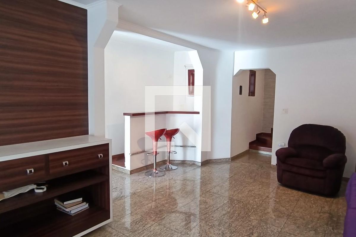 Casa, 3 quartos, 220 m² - Foto 2