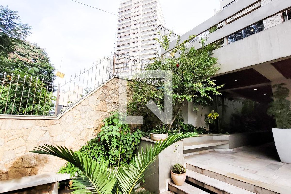 Apartamento à Venda - Cambuí, 2 Quartos,  75 m2 em , Campinas - sp | SoloBR
