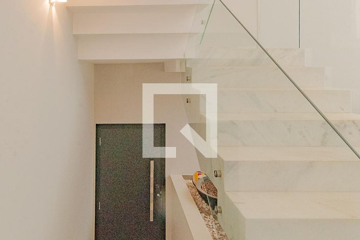 Casa à Venda - Swiss Park, 3 Quartos,  320 m2 em , Campinas - sp | SoloBR