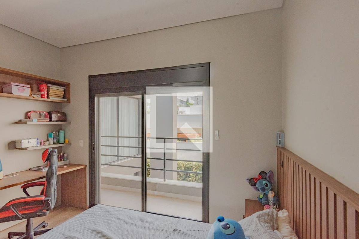 Casa à Venda - Swiss Park, 3 Quartos,  320 m2 em , Campinas - sp | SoloBR