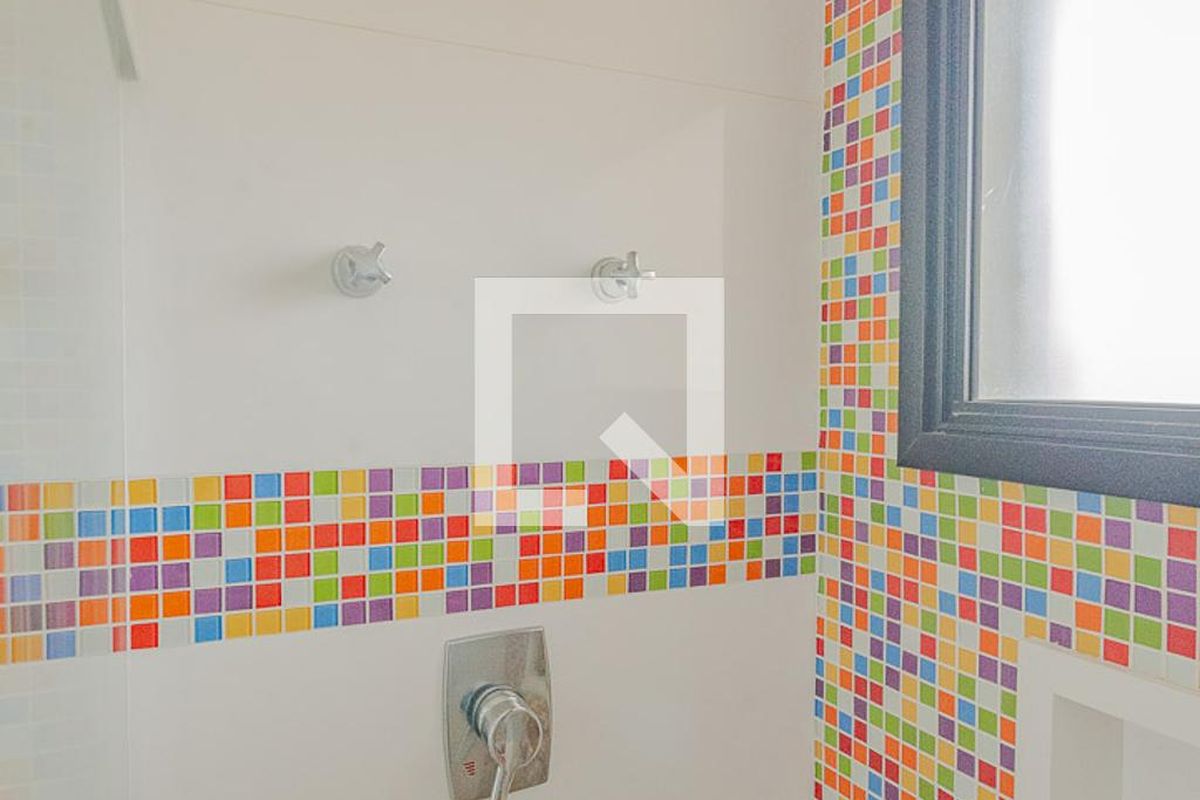 Casa à Venda - Swiss Park, 3 Quartos,  320 m2 em , Campinas - sp | SoloBR