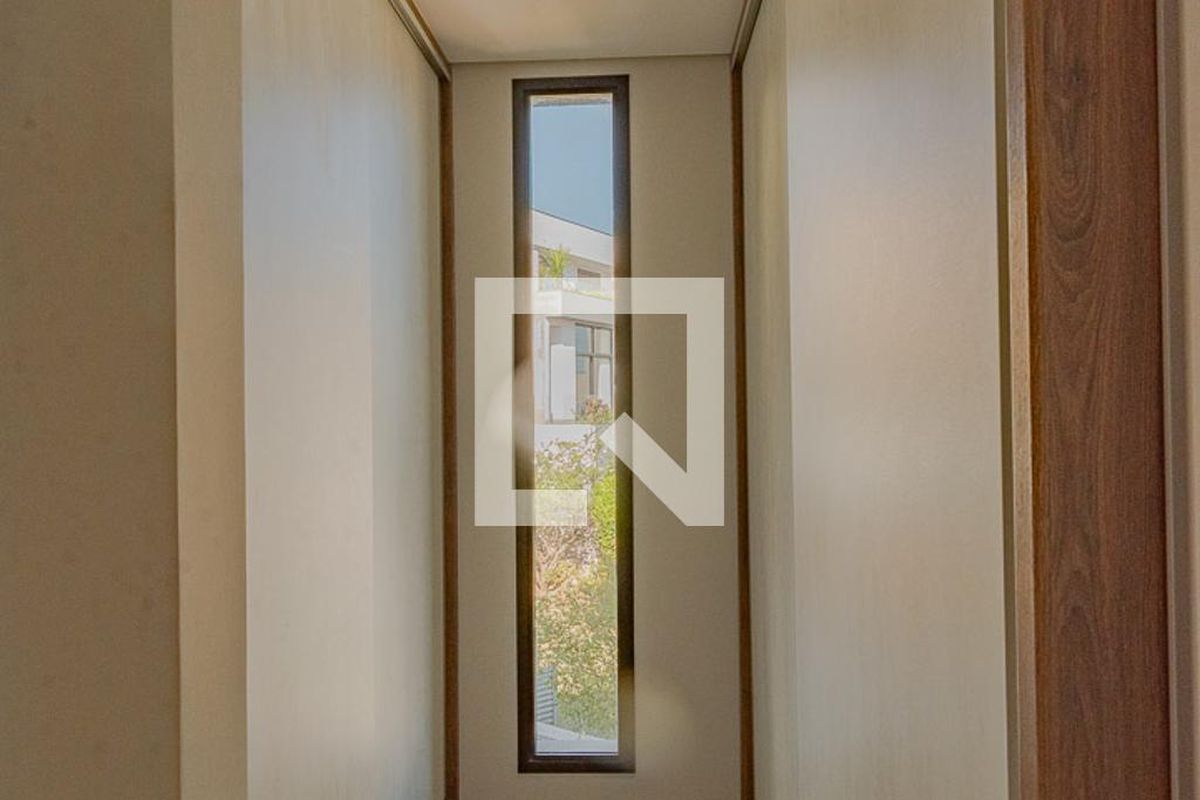 Casa à Venda - Swiss Park, 3 Quartos,  320 m2 em , Campinas - sp | SoloBR