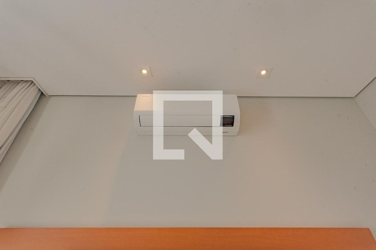 Casa à Venda - Swiss Park, 3 Quartos,  320 m2 em , Campinas - sp | SoloBR