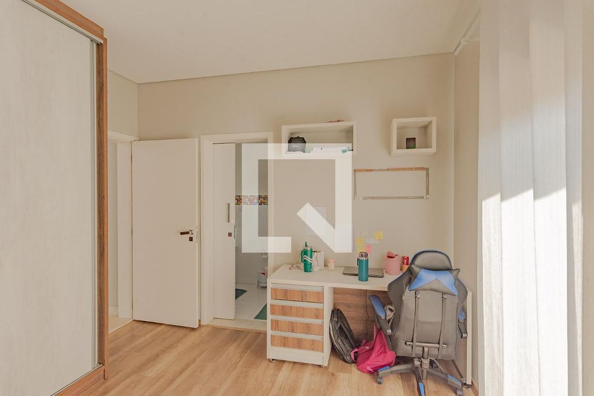 Casa à Venda - Swiss Park, 3 Quartos,  320 m2 em , Campinas - sp | SoloBR