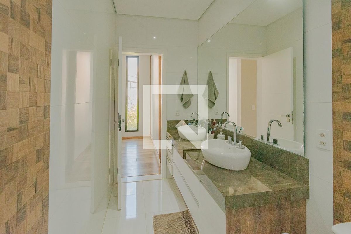 Casa à Venda - Swiss Park, 3 Quartos,  320 m2 em , Campinas - sp | SoloBR