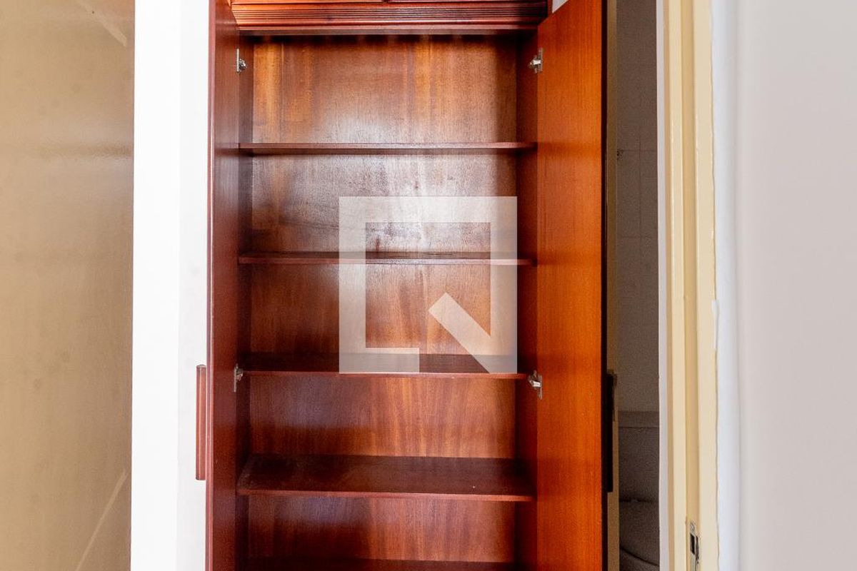Apartamento à Venda - Centro, 1 Quarto,  84 m2 em , Campinas - sp | SoloBR