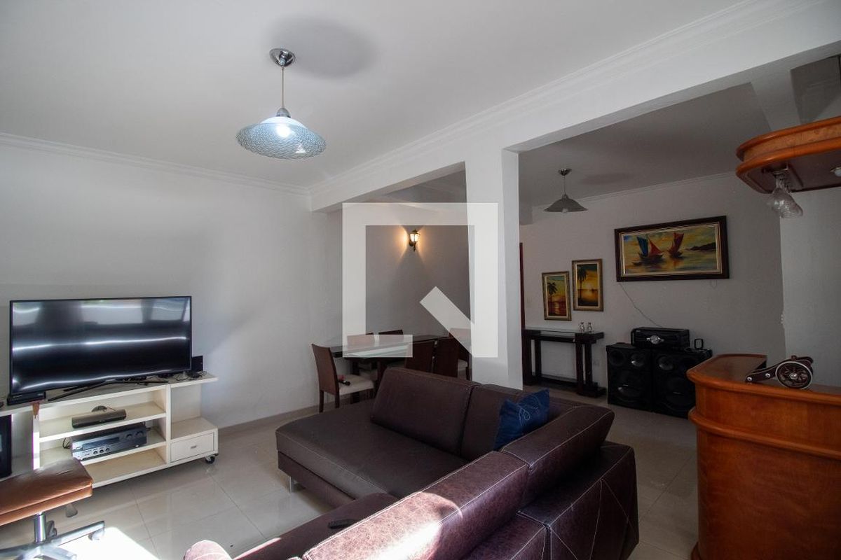 Casa, 3 quartos, 225 m² - Foto 4