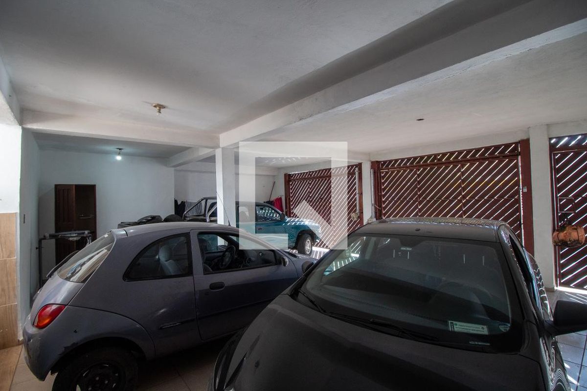Casa, 3 quartos, 225 m² - Foto 42