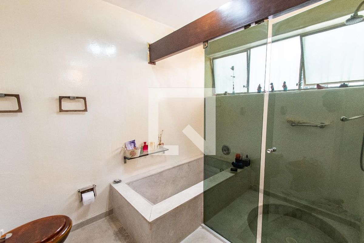 Casa, 3 quartos, 250 m² - Foto 34