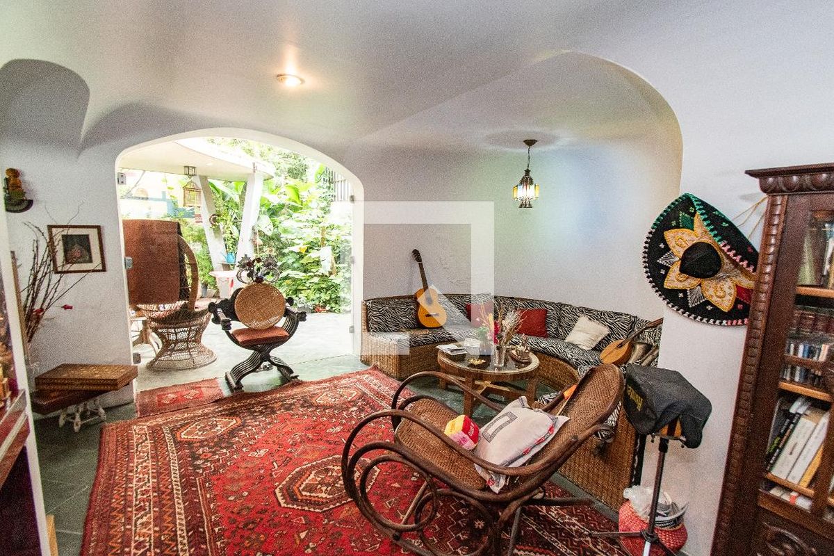 Casa, 3 quartos, 250 m² - Foto 12