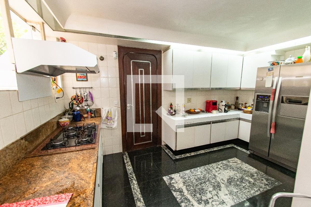 Casa, 3 quartos, 250 m² - Foto 51