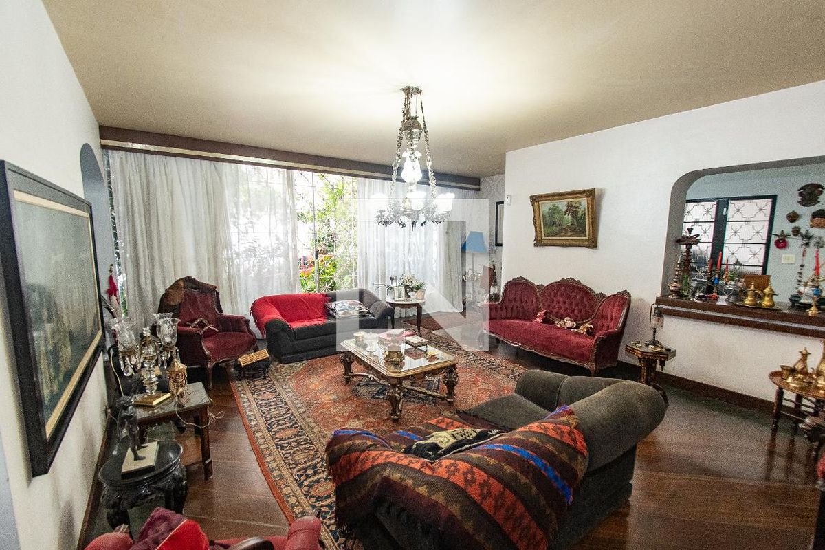 Casa, 3 quartos, 250 m² - Foto 1