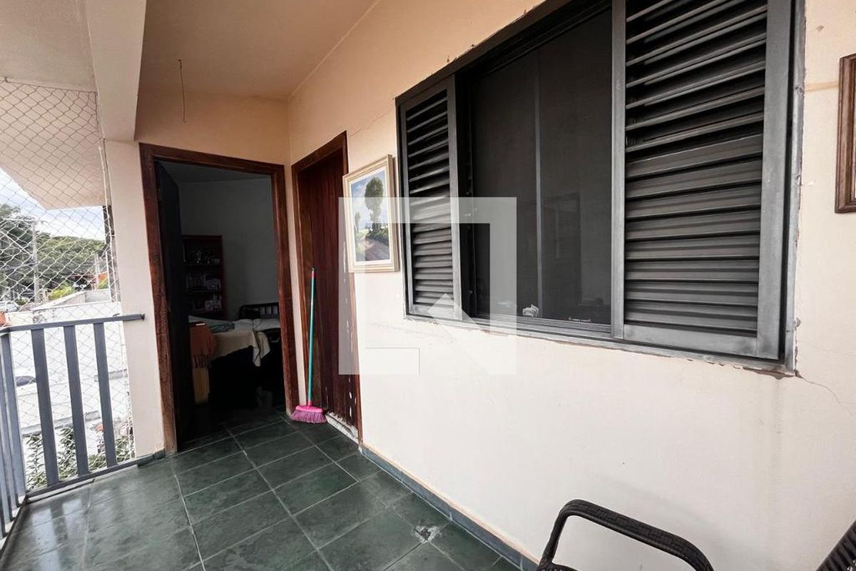 Casa à Venda - Nova Campinas, 4 Quartos,  264 m2 em , Campinas - sp | SoloBR