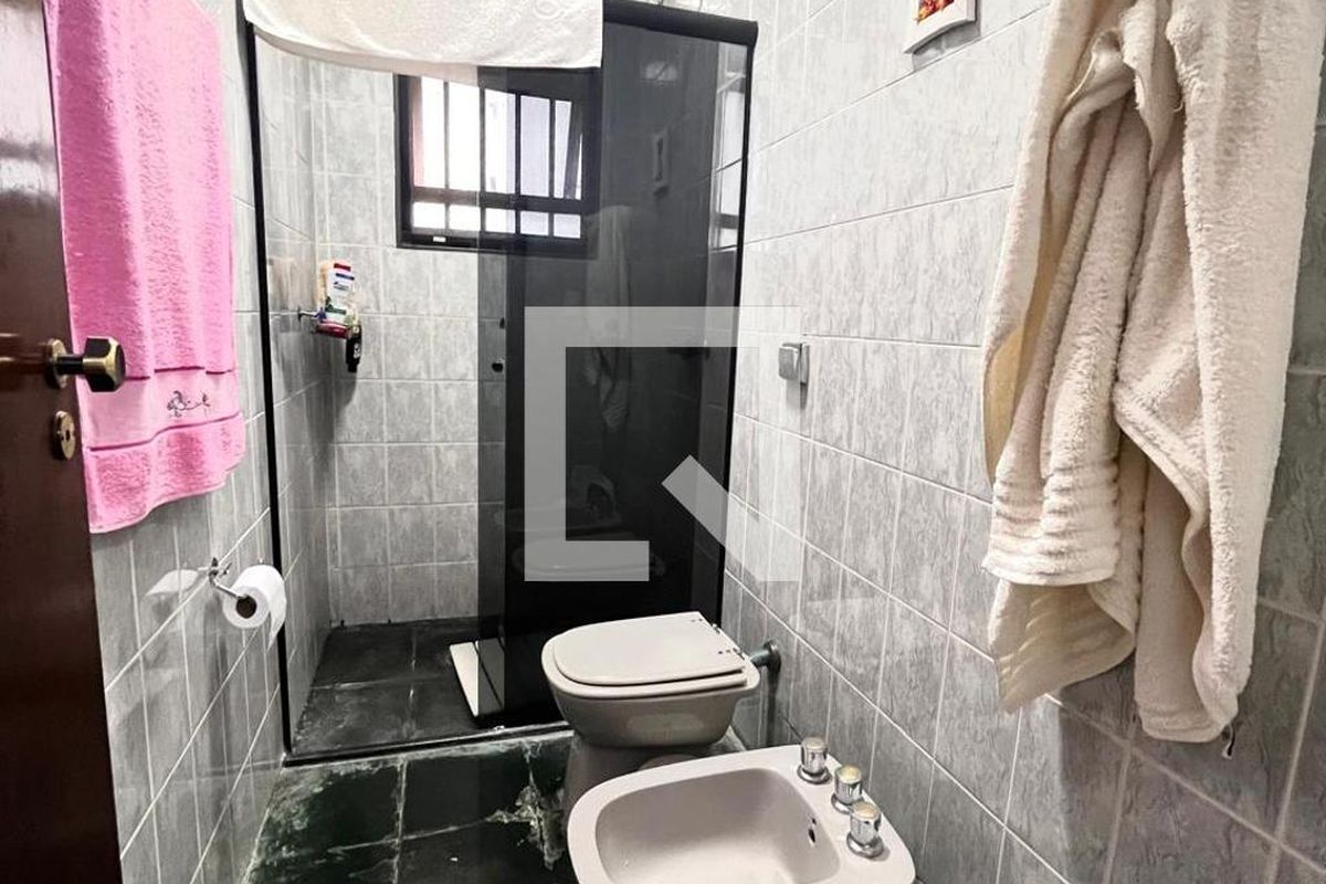 Casa à Venda - Nova Campinas, 4 Quartos,  264 m2 em , Campinas - sp | SoloBR