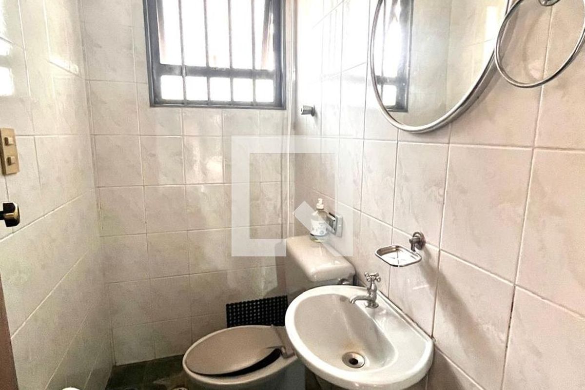 Casa à Venda - Nova Campinas, 4 Quartos,  264 m2 em , Campinas - sp | SoloBR