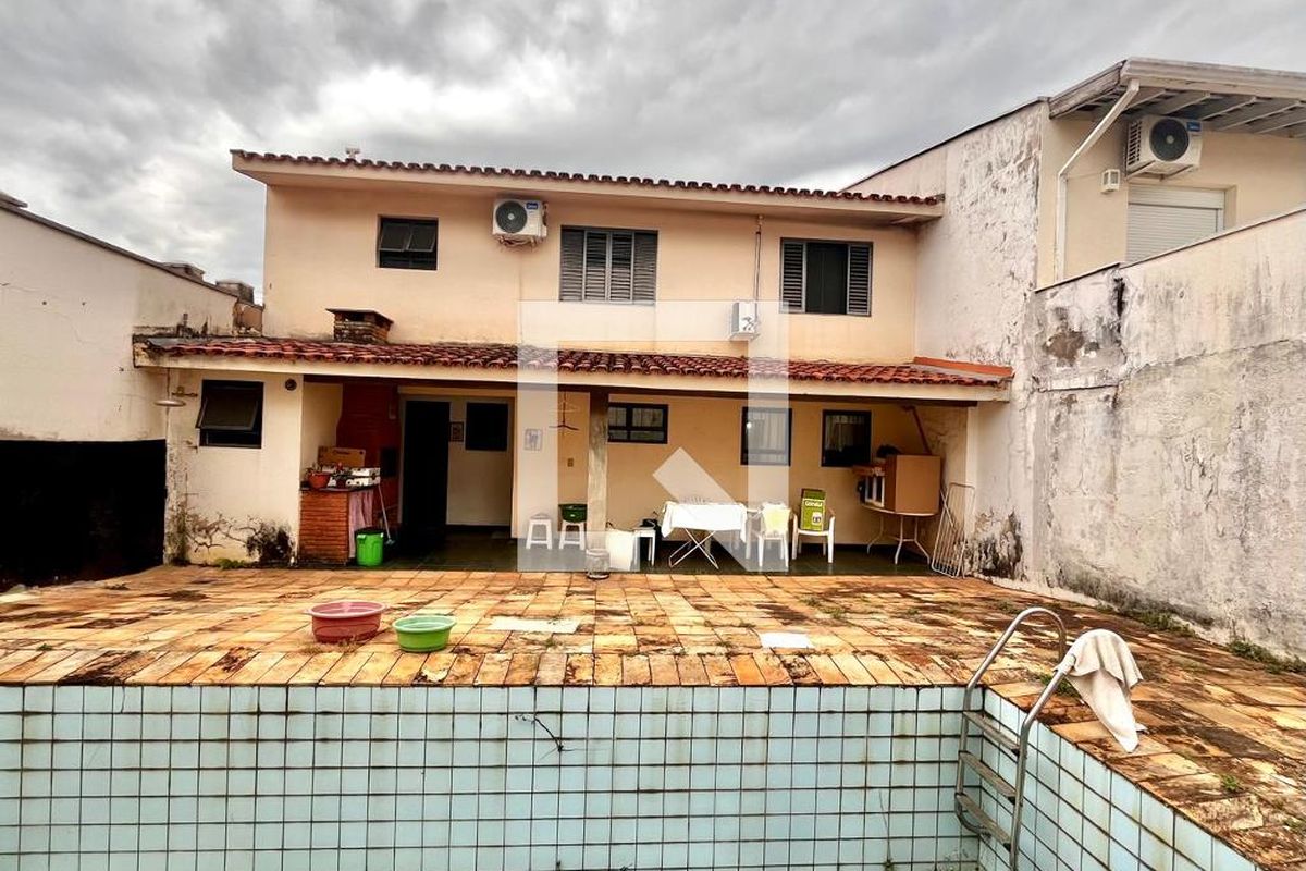 Casa à Venda - Nova Campinas, 4 Quartos,  264 m2 em , Campinas - sp | SoloBR