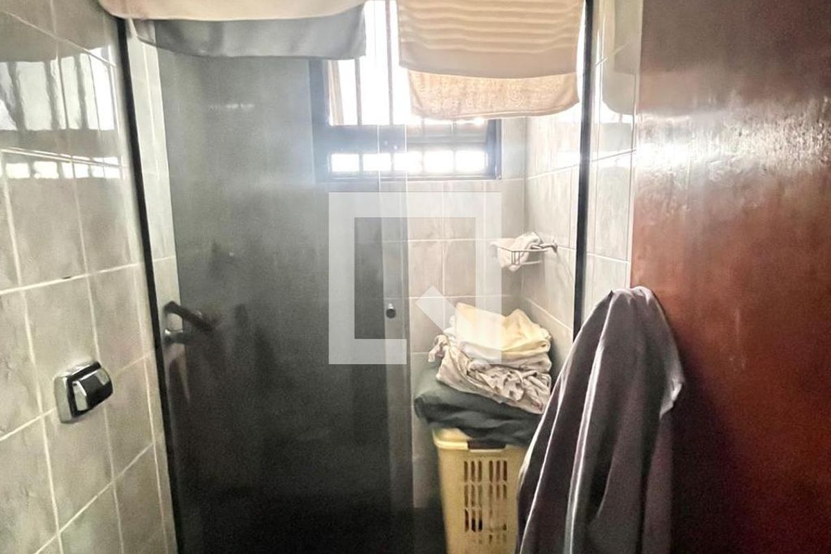 Casa à Venda - Nova Campinas, 4 Quartos,  264 m2 em , Campinas - sp | SoloBR