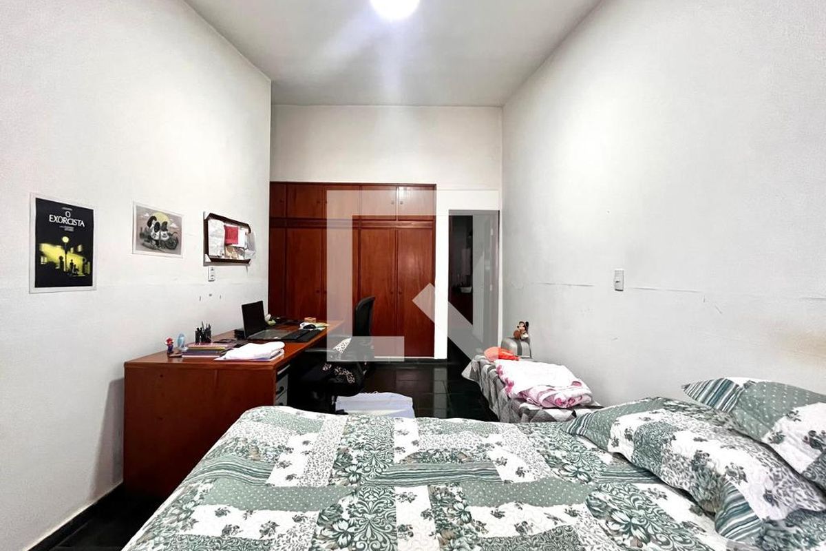 Casa à Venda - Nova Campinas, 4 Quartos,  264 m2 em , Campinas - sp | SoloBR