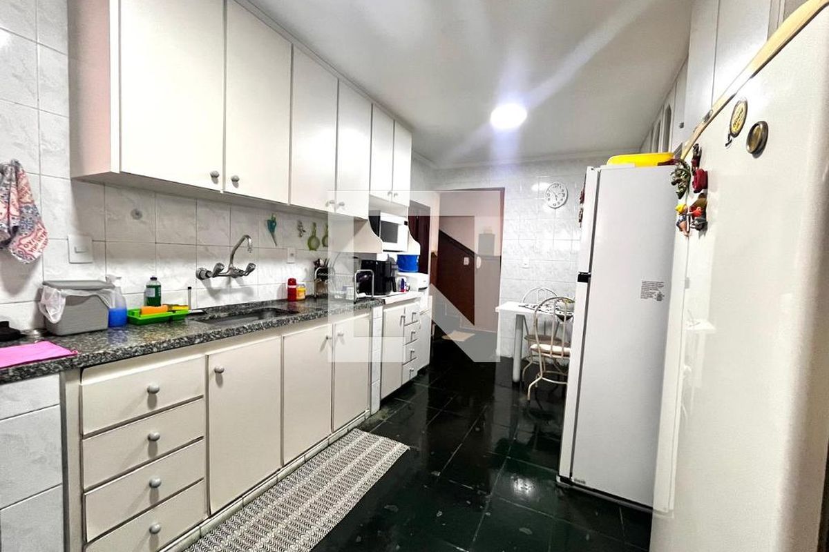 Casa à Venda - Nova Campinas, 4 Quartos,  264 m2 em , Campinas - sp | SoloBR