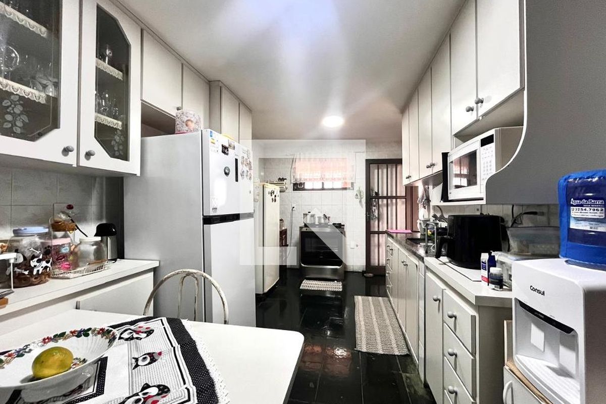 Casa à Venda - Nova Campinas, 4 Quartos,  264 m2 em , Campinas - sp | SoloBR