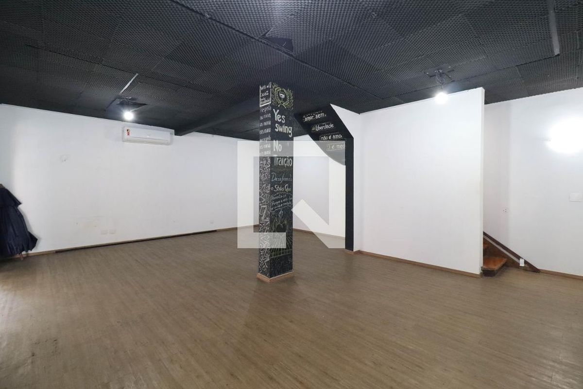 Casa, 4 quartos, 210 m² - Foto 4