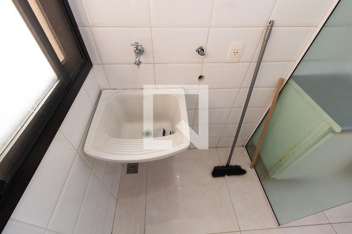 Apartamento à Venda - Centro, 2 Quartos,  70 m2 em , Campinas - sp | SoloBR