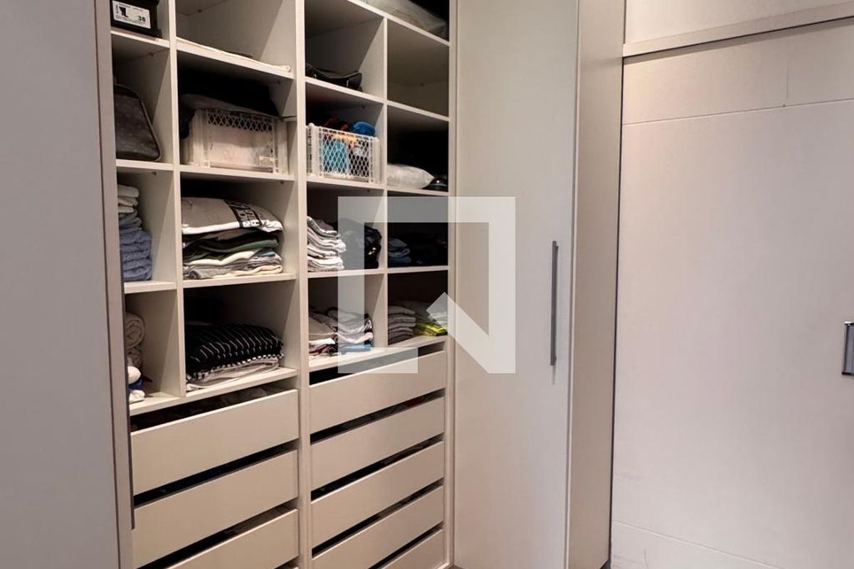 Casa à Venda - Swiss Park, 3 Quartos,  207 m2 em , Campinas - sp | SoloBR