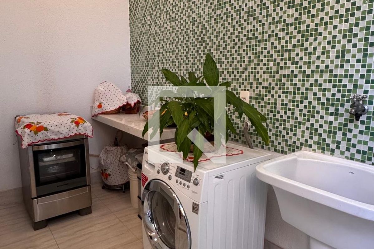 Casa à Venda - Swiss Park, 3 Quartos,  207 m2 em , Campinas - sp | SoloBR