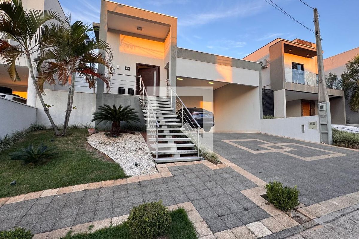 Casa à Venda - Swiss Park, 3 Quartos,  207 m2 em , Campinas - sp | SoloBR