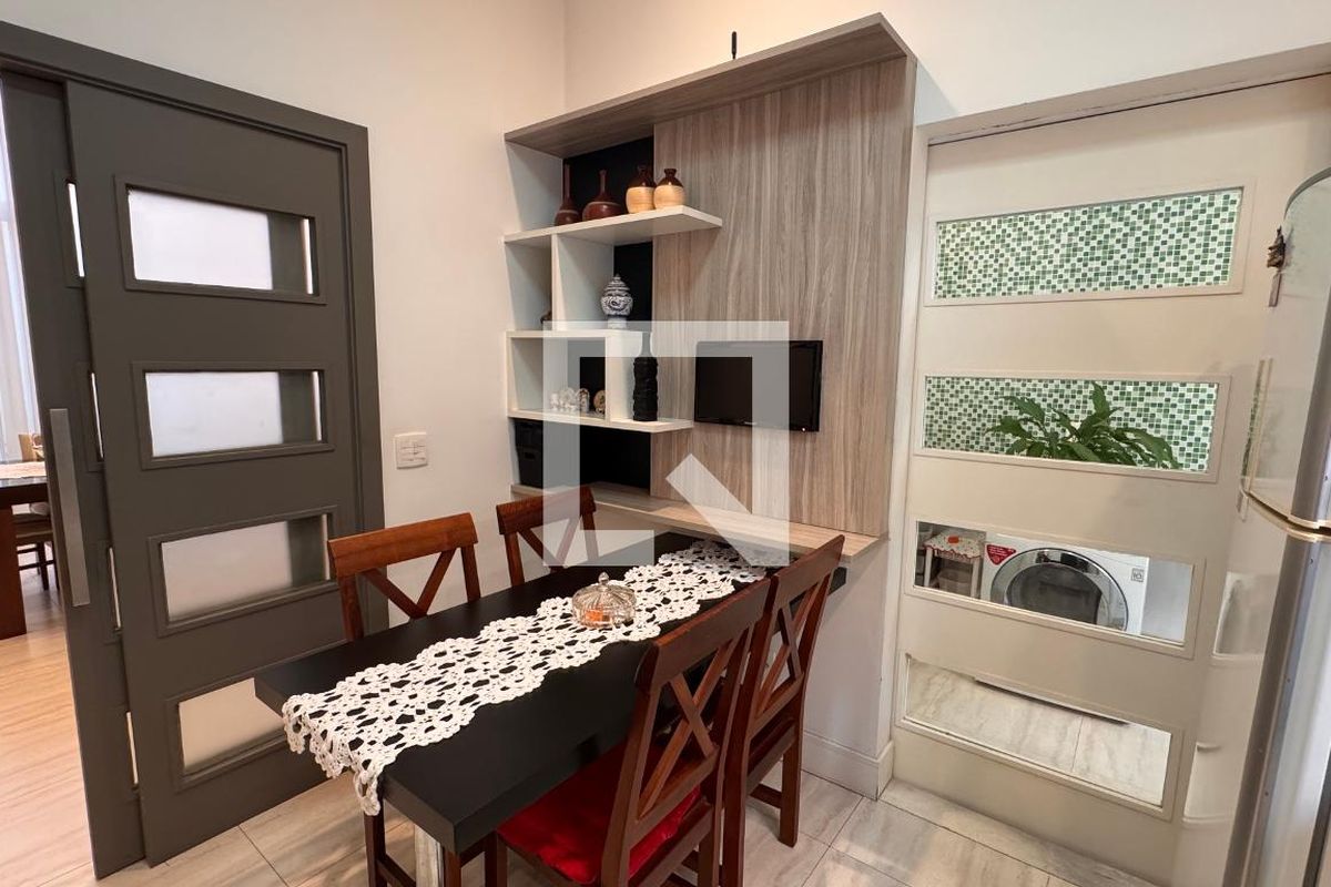 Casa à Venda - Swiss Park, 3 Quartos,  207 m2 em , Campinas - sp | SoloBR