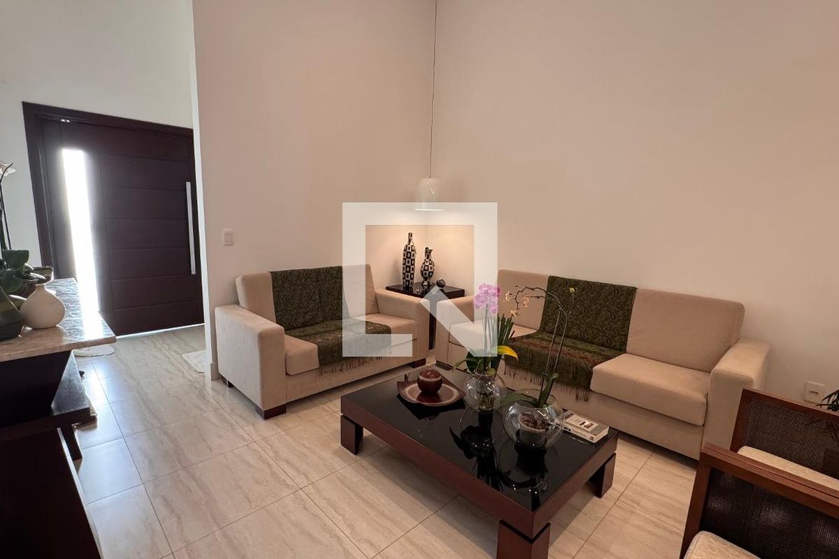 Casa à Venda - Swiss Park, 3 Quartos,  207 m2 em , Campinas - sp | SoloBR