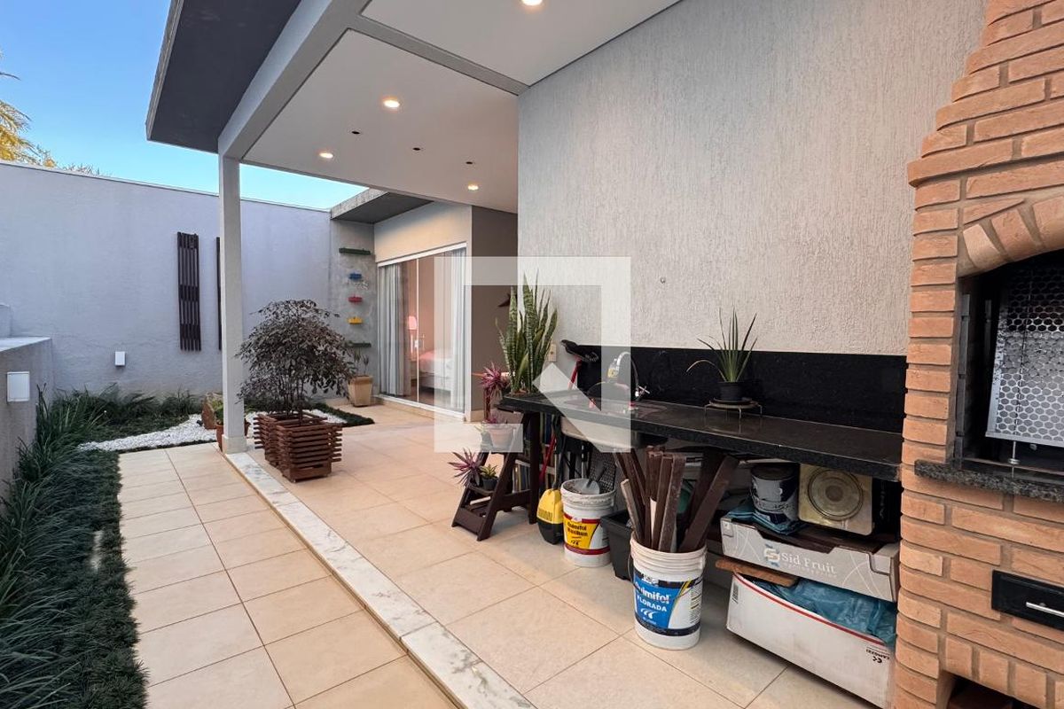 Casa à Venda - Swiss Park, 3 Quartos,  207 m2 em , Campinas - sp | SoloBR