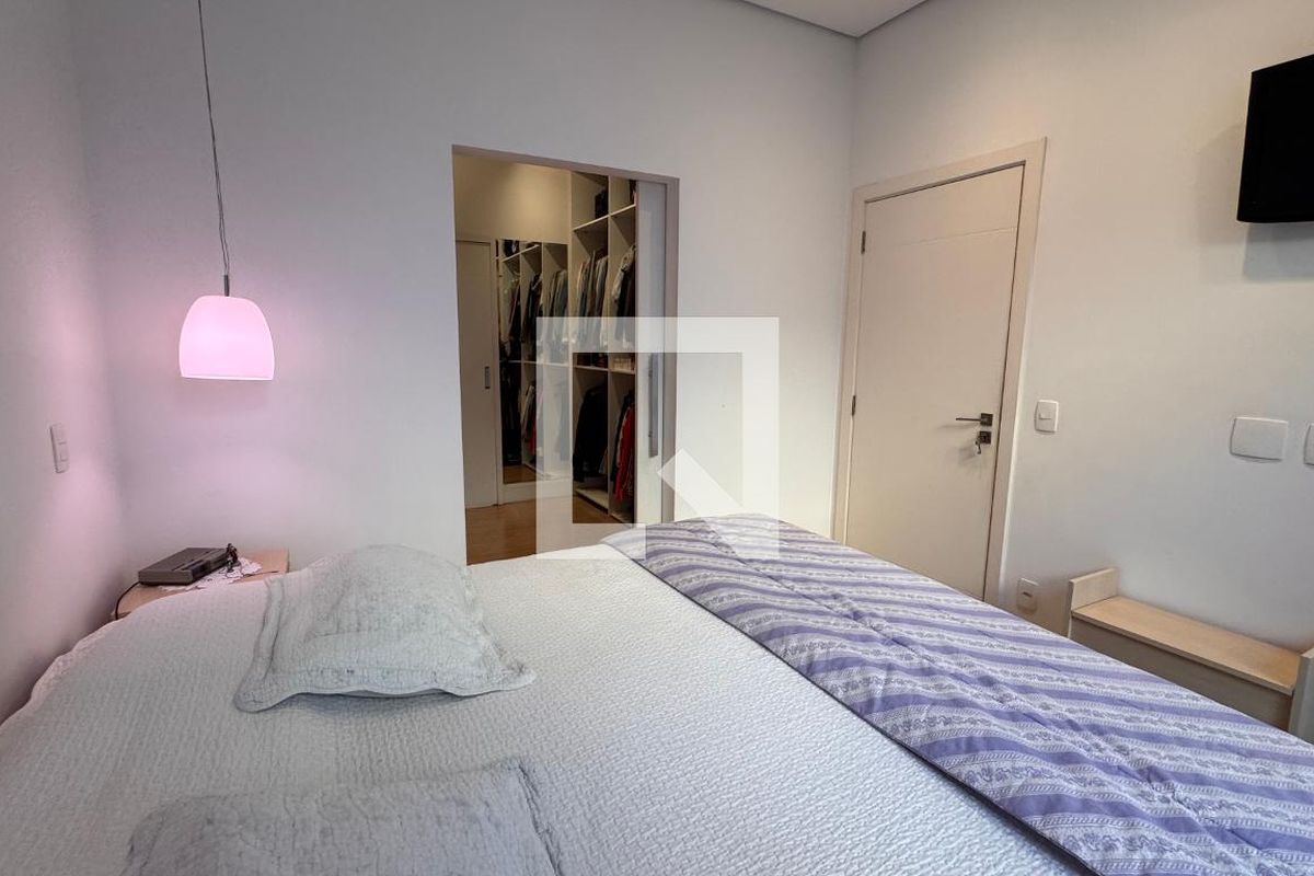 Casa à Venda - Swiss Park, 3 Quartos,  207 m2 em , Campinas - sp | SoloBR