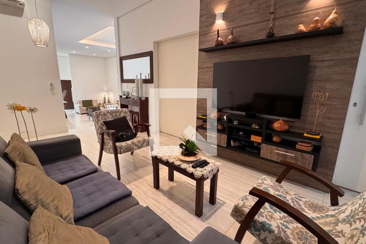 Casa à Venda - Swiss Park, 3 Quartos,  207 m2 em , Campinas - sp | SoloBR