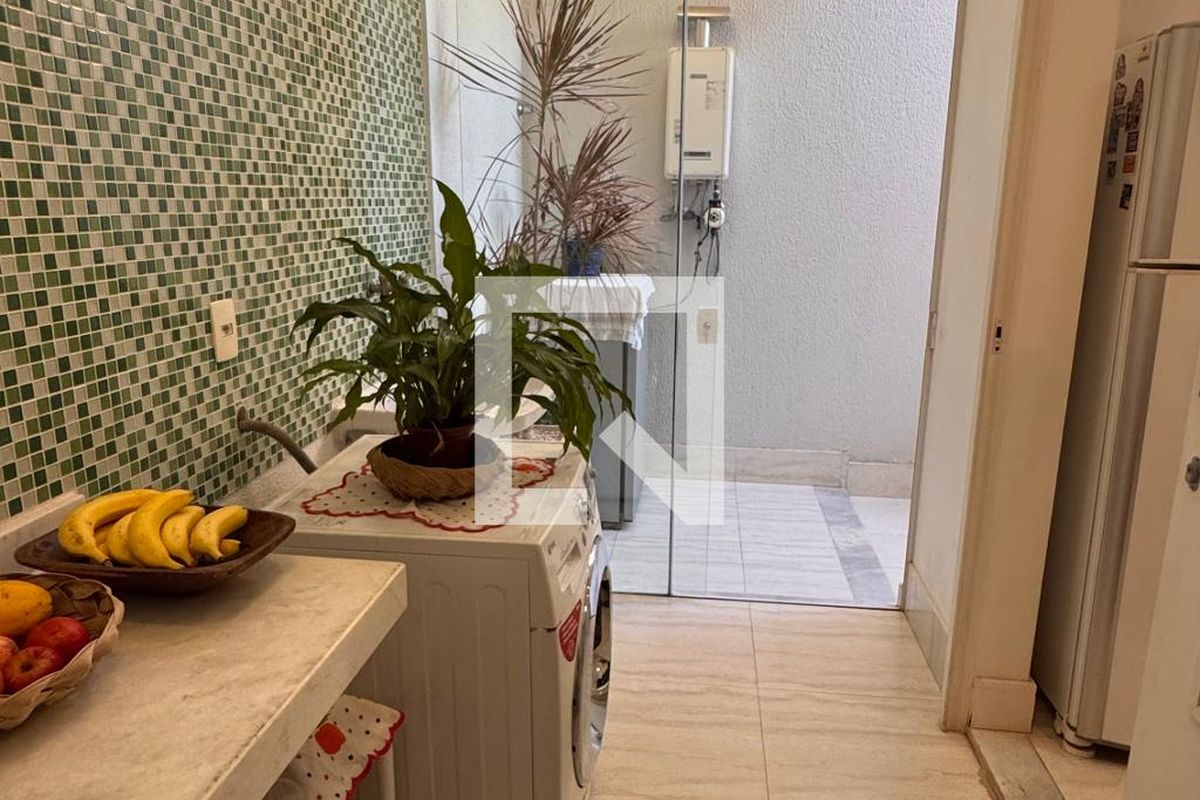 Casa à Venda - Swiss Park, 3 Quartos,  207 m2 em , Campinas - sp | SoloBR