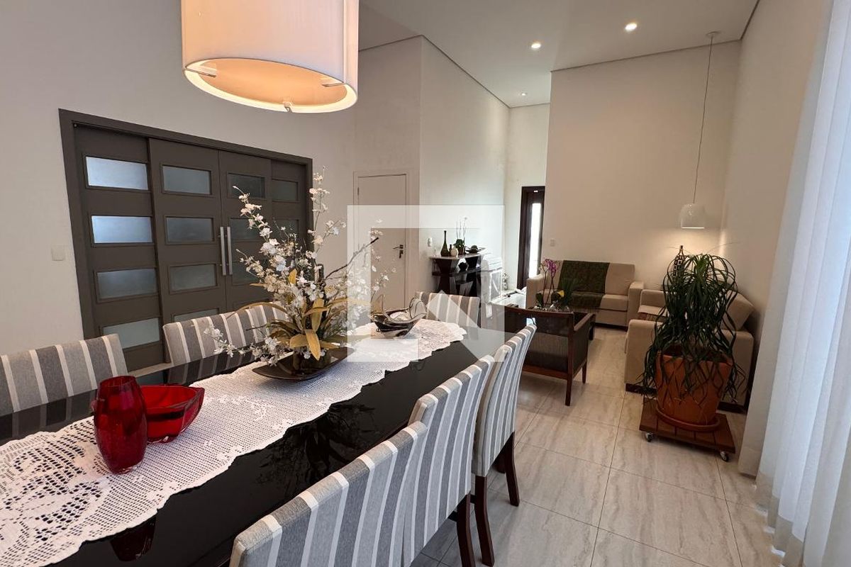 Casa à Venda - Swiss Park, 3 Quartos,  207 m2 em , Campinas - sp | SoloBR
