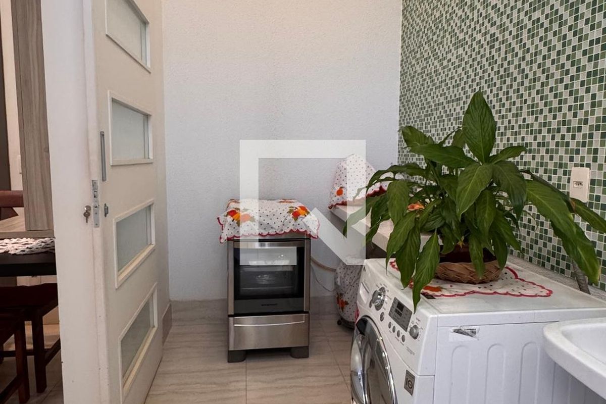 Casa à Venda - Swiss Park, 3 Quartos,  207 m2 em , Campinas - sp | SoloBR