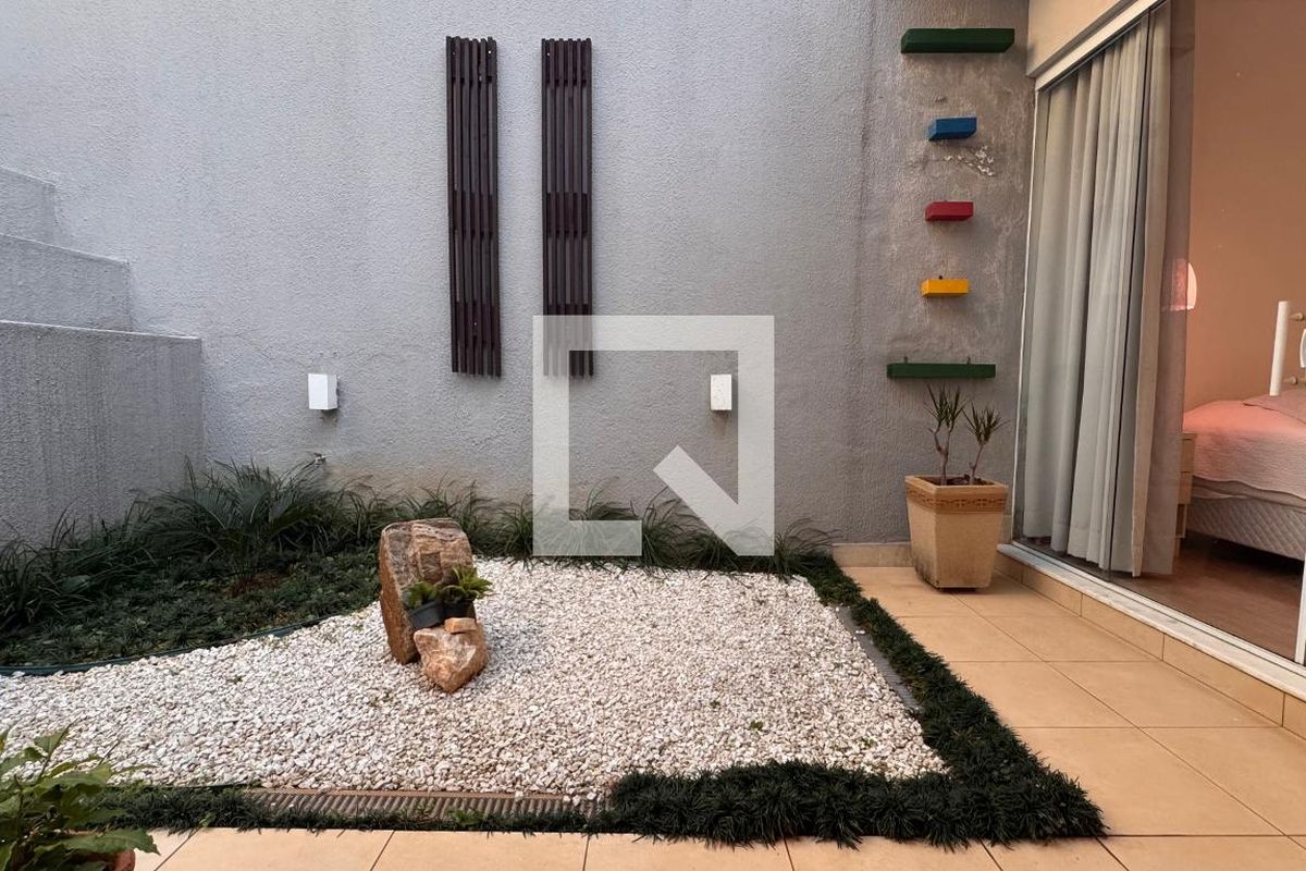 Casa à Venda - Swiss Park, 3 Quartos,  207 m2 em , Campinas - sp | SoloBR