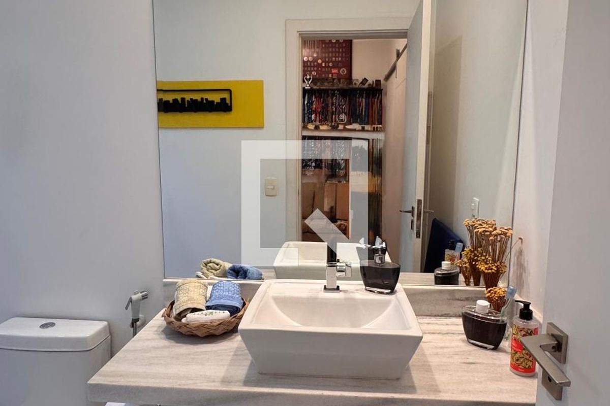 Casa à Venda - Swiss Park, 3 Quartos,  207 m2 em , Campinas - sp | SoloBR