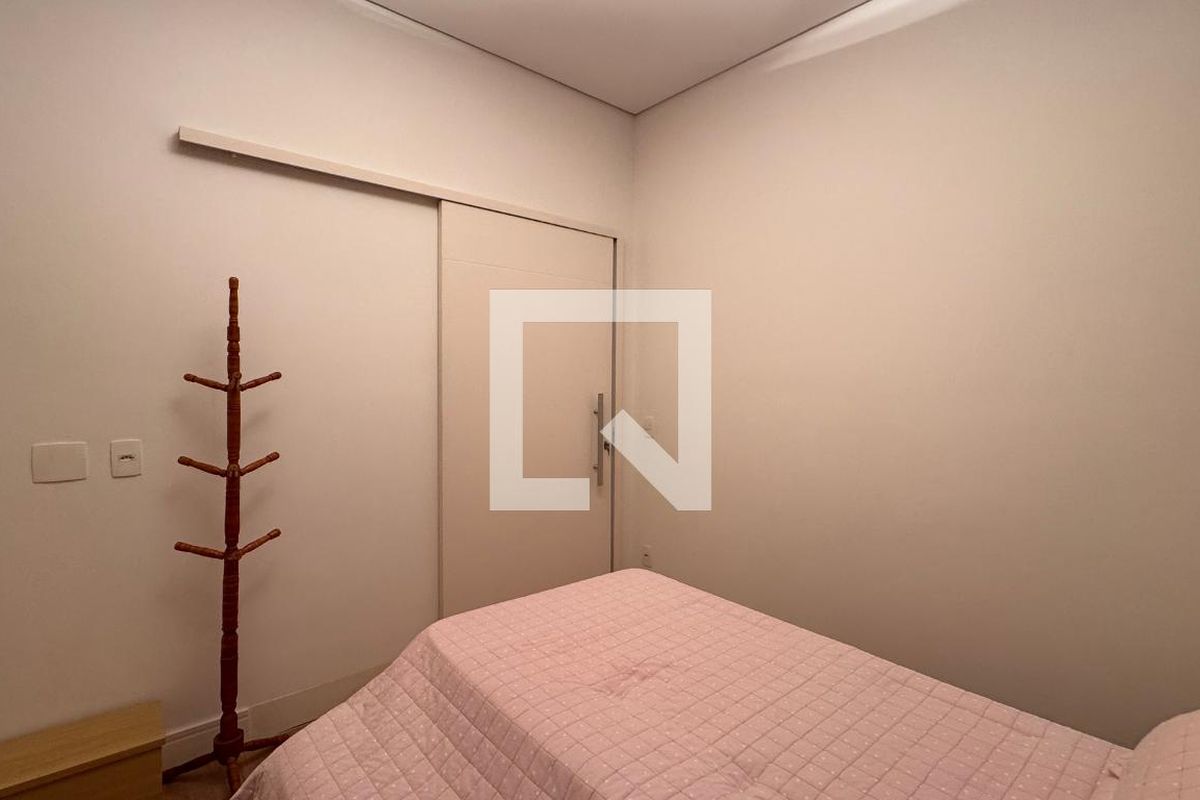 Casa à Venda - Swiss Park, 3 Quartos,  207 m2 em , Campinas - sp | SoloBR