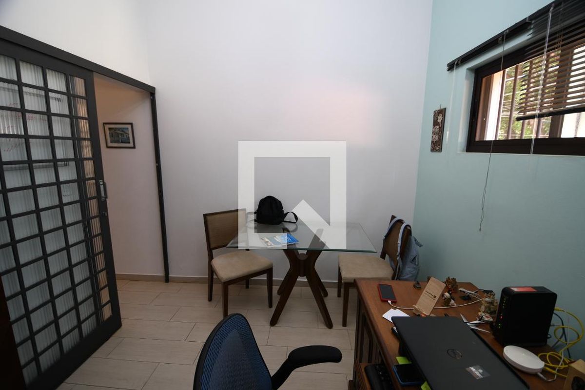 Casa à Venda - Barão Geraldo - Centro, 4 Quartos,  340 m2 em , Campinas - sp | SoloBR