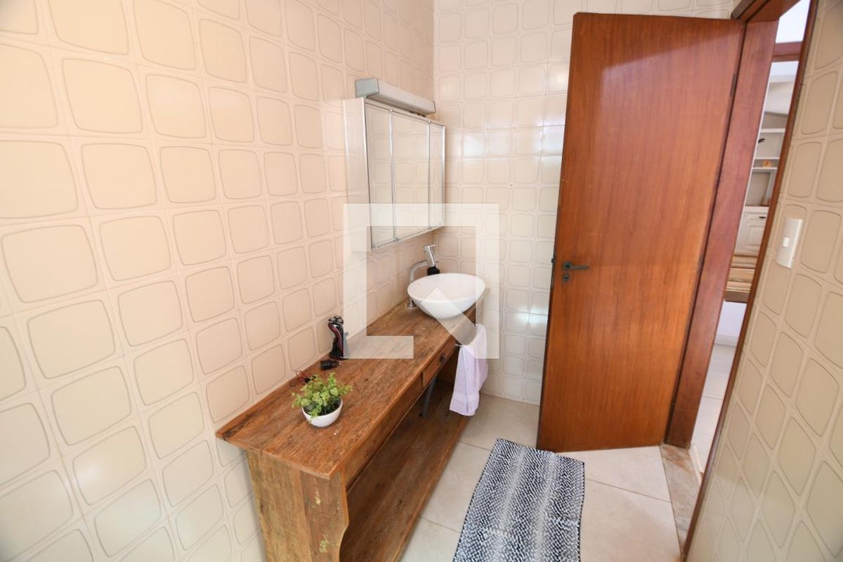 Casa à Venda - Barão Geraldo - Centro, 4 Quartos,  340 m2 em , Campinas - sp | SoloBR