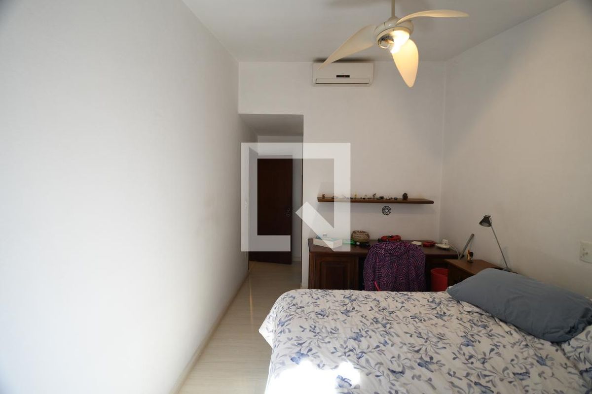 Casa à Venda - Barão Geraldo - Centro, 4 Quartos,  340 m2 em , Campinas - sp | SoloBR
