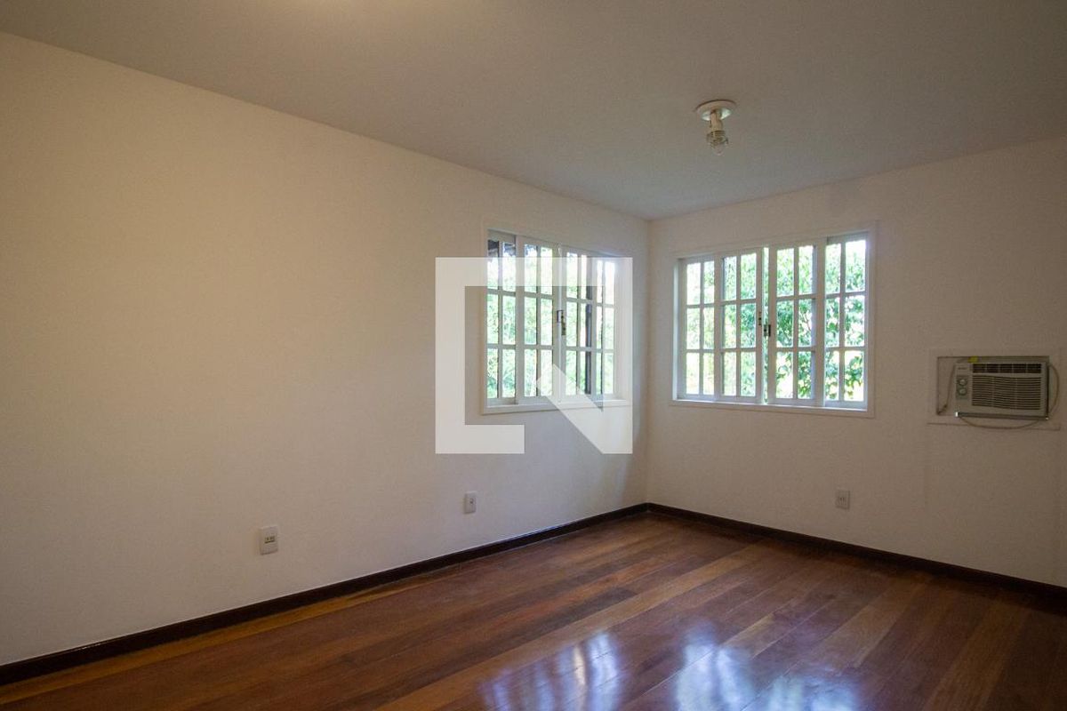 Casa, 4 quartos, 280 m² - Foto 40